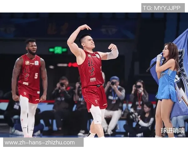 CBA青岛队与北京队激战正酣谁将赢得这场精彩对决